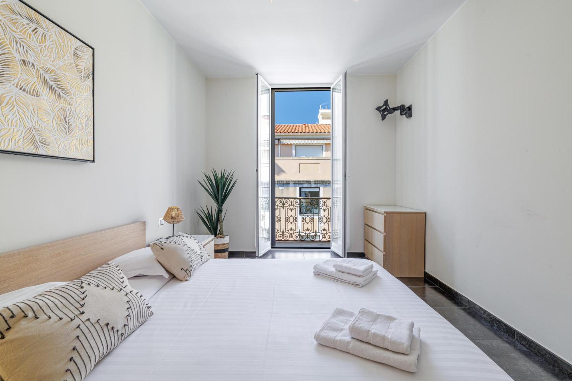 Le Saint Charles-Parking-Climatisation-Centre Ville Menton Bagian luar foto