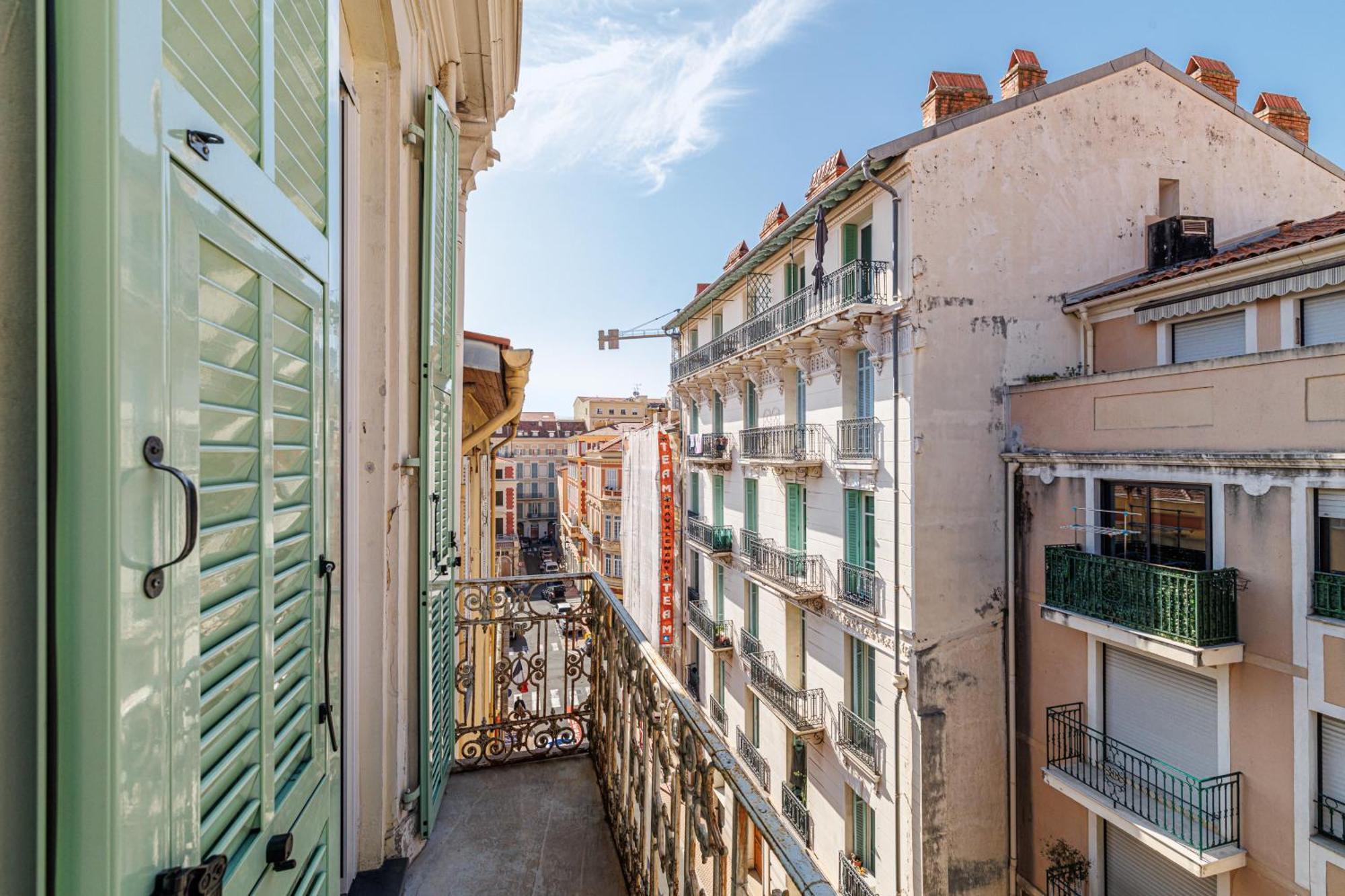Le Saint Charles-Parking-Climatisation-Centre Ville Menton Bagian luar foto